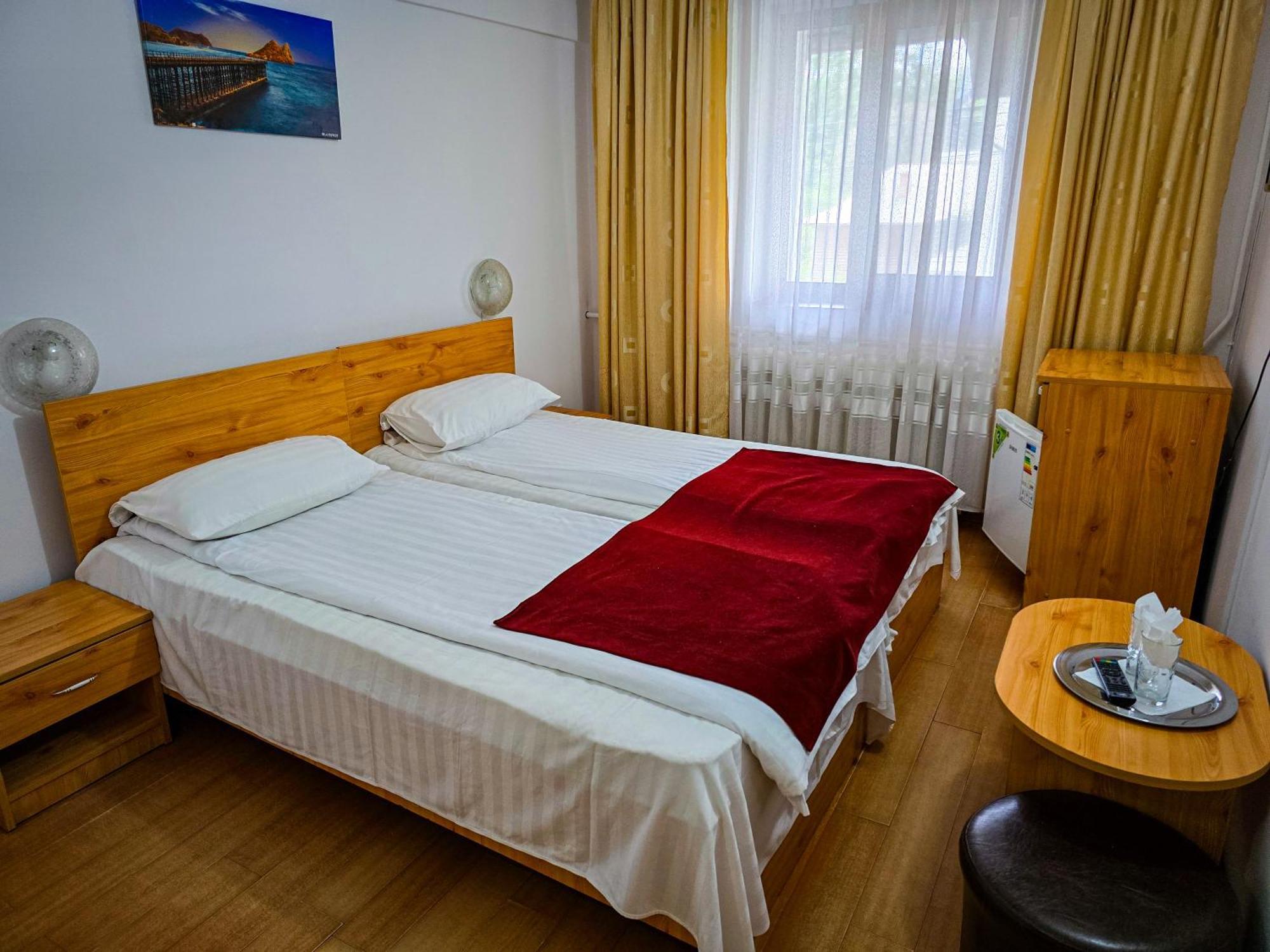 Hotel Horezu Εξωτερικό φωτογραφία